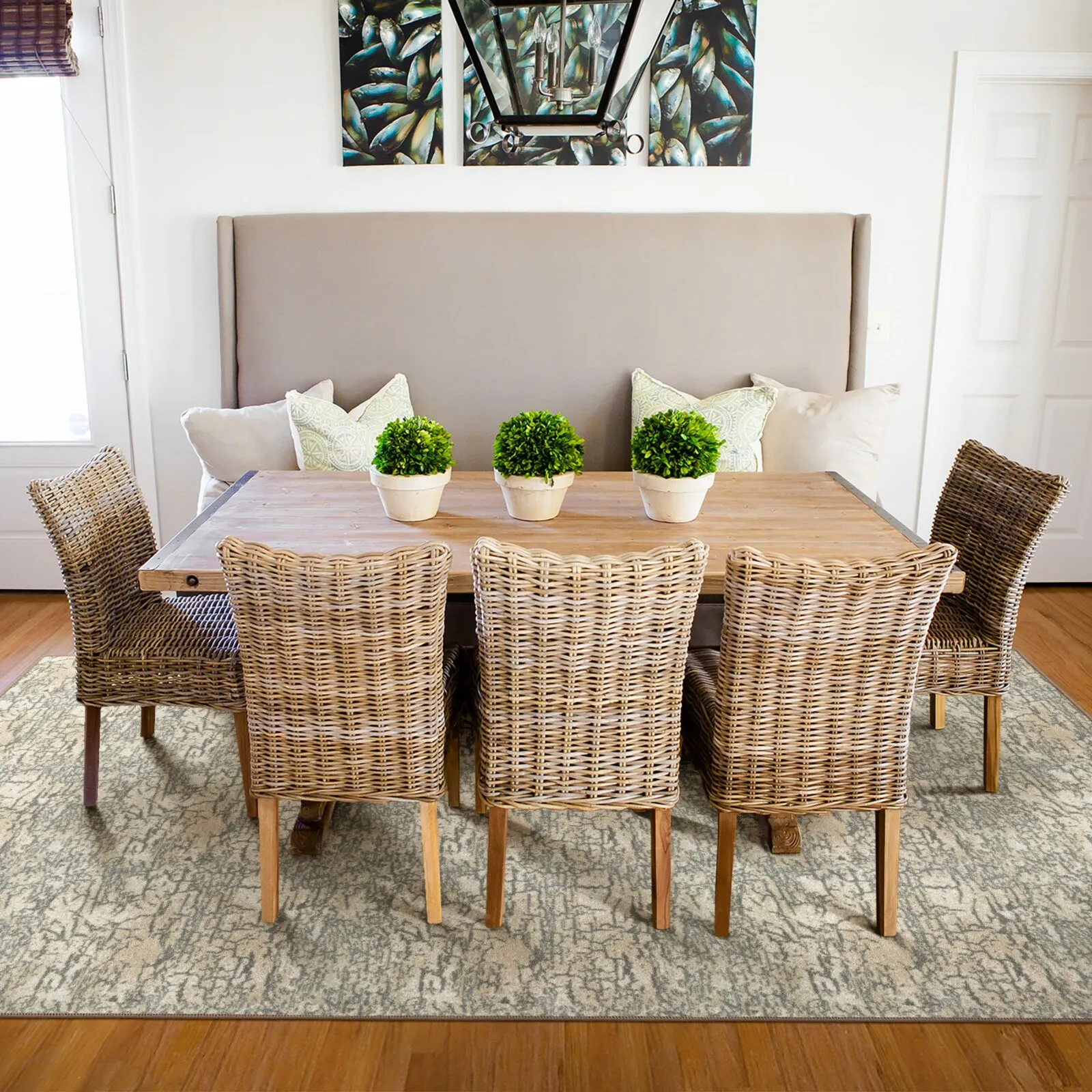 Dinning room flooring | Location Carpet Co